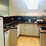 Апартаменты Haus Wenger Mountain View & Swimming Pool *