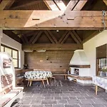 Haus Wenger Mountain View & Swimming Pool Апартаменты Капрун