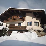 Haus Wenger Mountain View & Swimming Pool Апартаменты *