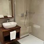 Апартаменты Haus Wenger Mountain View & Swimming Pool