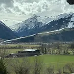 Апартаменты Haus Wenger Mountain View & Swimming Pool *