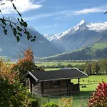 Апартаменты Haus Wenger Mountain View & Swimming Pool *