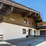 Haus Wenger Mountain View & Swimming Pool Апартаменты *