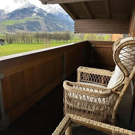 Daire Haus Wenger Mountain View & Swimming Pool *